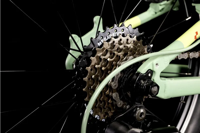 Cube Acid 200 Kids Bike in Green/White-1